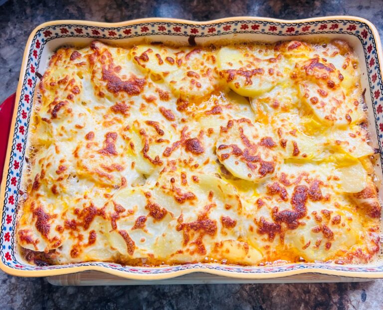 Combien de pomme de terre — plats de pommes de terre purée raclette gratin
