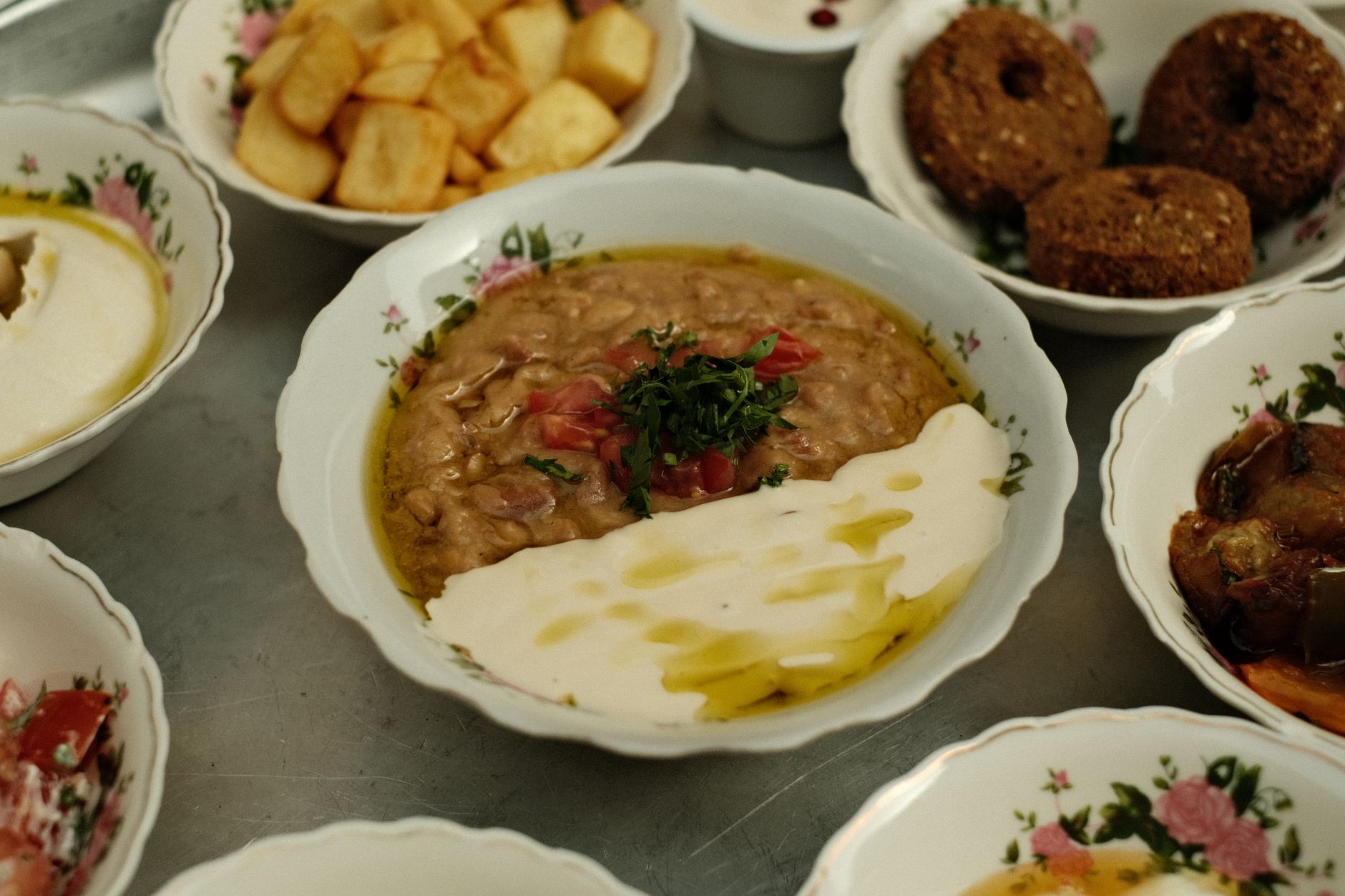 Adresses halal incontournables à Valenciennes : tour d’horizon des repères solides — plats de restaurant halal à Valenciennes