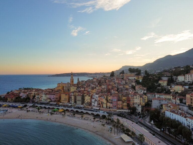 Restaurant Menton bord de mer — restaurant vue mer à Menton