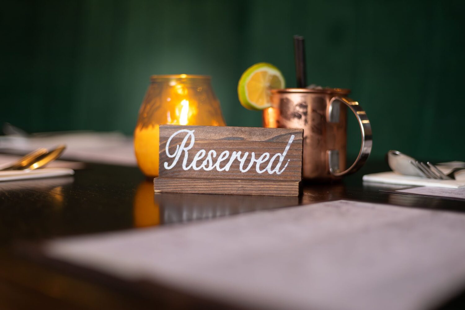 Restaurant ouvert : comment trouver une table à toute heure
